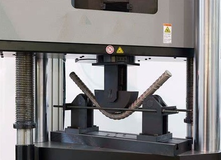 引張試験用油圧万能試験機 100kN～1000kN